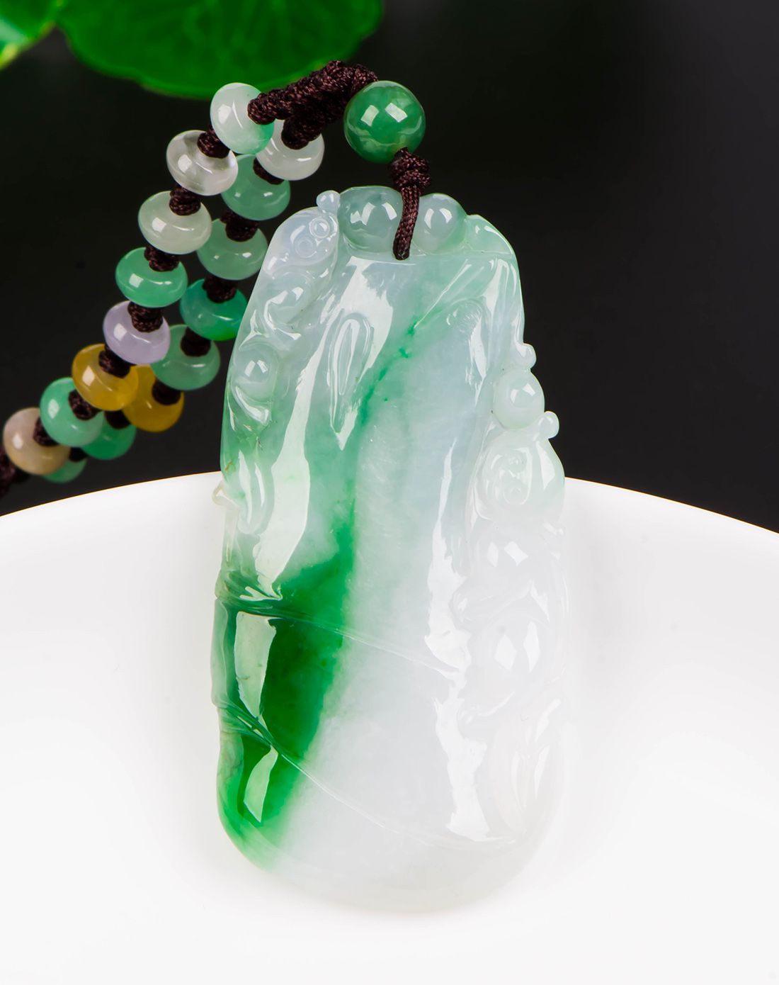 紫氣東來(lái) 冰種水潤(rùn)飄藍(lán)花 一方玉石，載萬(wàn)千祥瑞